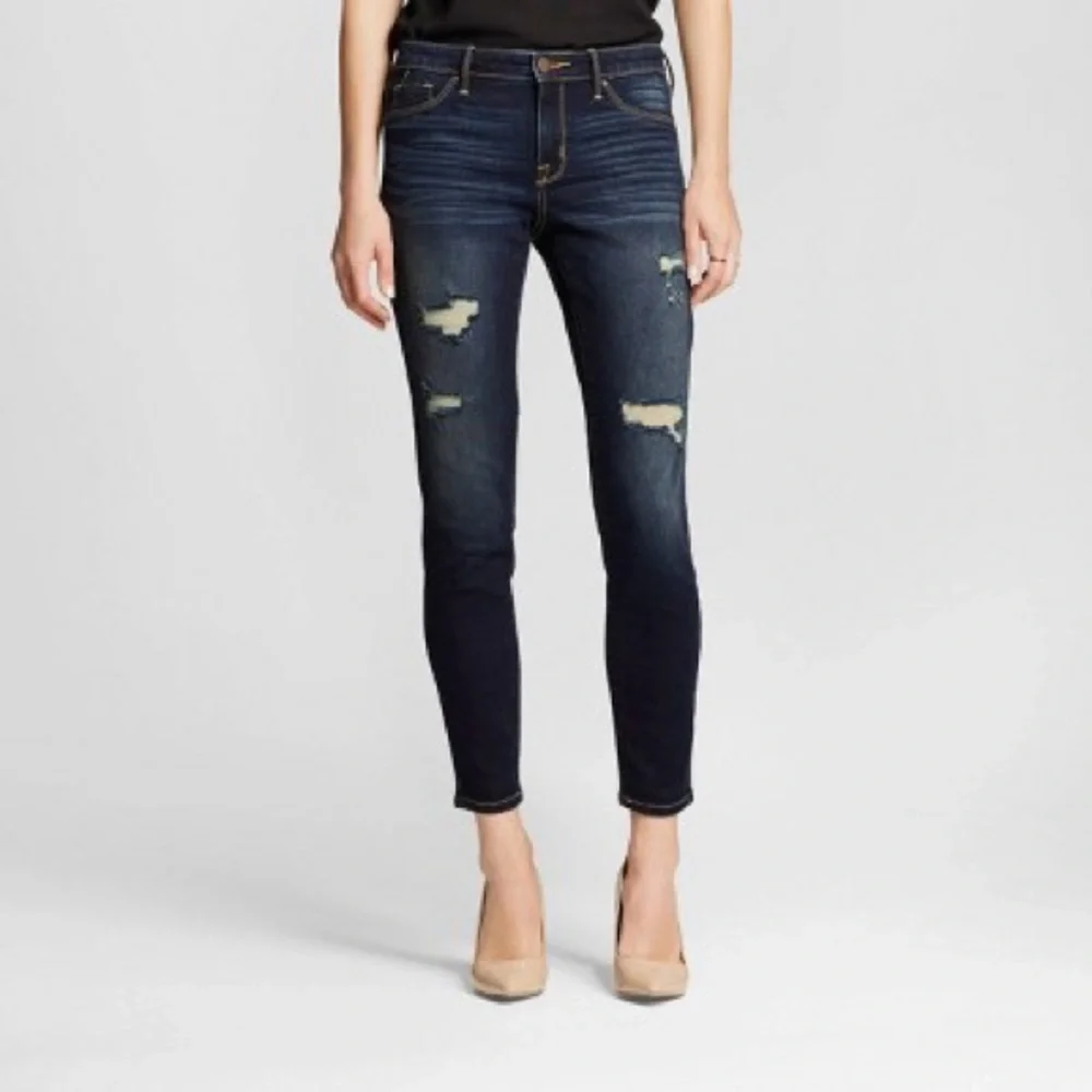 Mossimo Mid-Rise Skinny Jeans Size 29